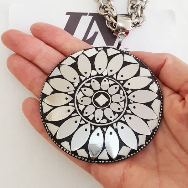 Conjunto Colar Tibetano Caquinho Branco + Pulseira Elo Cadeado-22