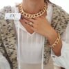 Conjunto Dourado de Colar Choker (38cm) Elo Metal Trabalhado Banho Ouro com Pulseira (18cm)