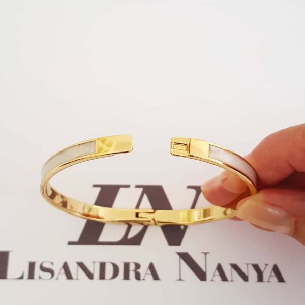 Conjunto 4 Pulseiras Elos Grandes Detalhes Brancos Corações Corrente Aço