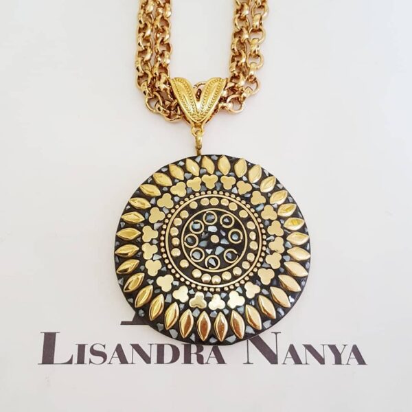 8360c Colar Tibetano Mandala Caquinho Cerâmica Branca Elo Português-106 Banho Ouro