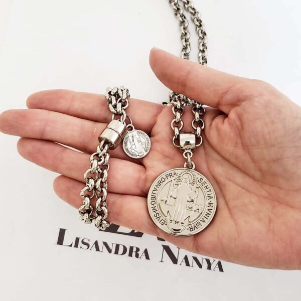 Conjunto Medalha São Bento Banho Prateada Colar + Pulseira