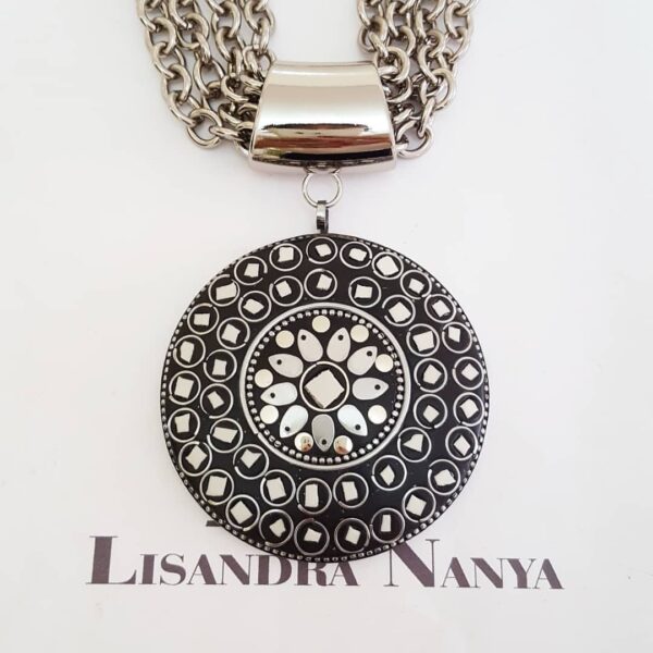 Colar Tibetano Cerâmica Caquinho Branco 4 Voltas Elo Cadeado-22