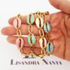 Conjunto 4 Pulseiras Búzios Banho Ouro Detalhe Resina Colorida Fecho Ímã