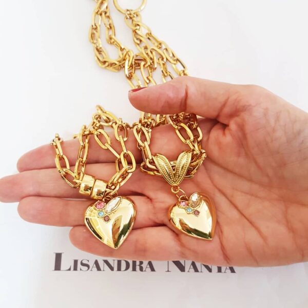 8491e Conjunto Combinado Coração Pedrinhas Coloridas Banho Ouro Colar e Pulseira