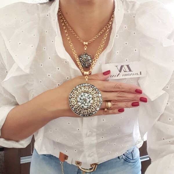 Conjunto Combinação Tibetana Caquinho Branco Madrepérola 2 Colares