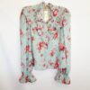 Blusa Feminina Manga Longa Floral c/ Babado Frontal Botões Forrados