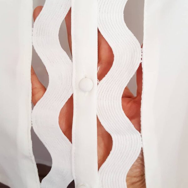 Camisa Feminina Tradicional Branca Trabalhado Frontal Renda Punhos Botões Forrados