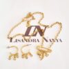 Conjunto Penduricalhos Colar Alfinete Pingentes + Brinco Argola Banho Ouro