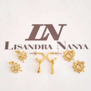 Brinco Pequeno Meia Argola Banho Ouro Pingentes Olho Grego Figa Trevo