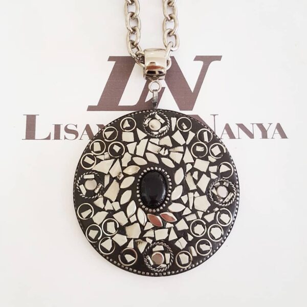 Colar Tibetano Caquinho Cerâmica Branca Corrente Aço Elo Português-23