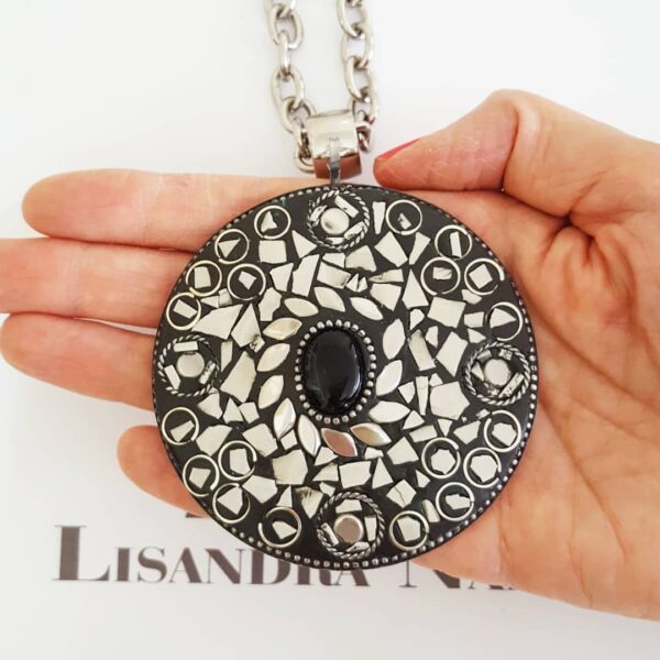 Colar Tibetano Caquinho Cerâmica Branca Corrente Aço Elo Português-23