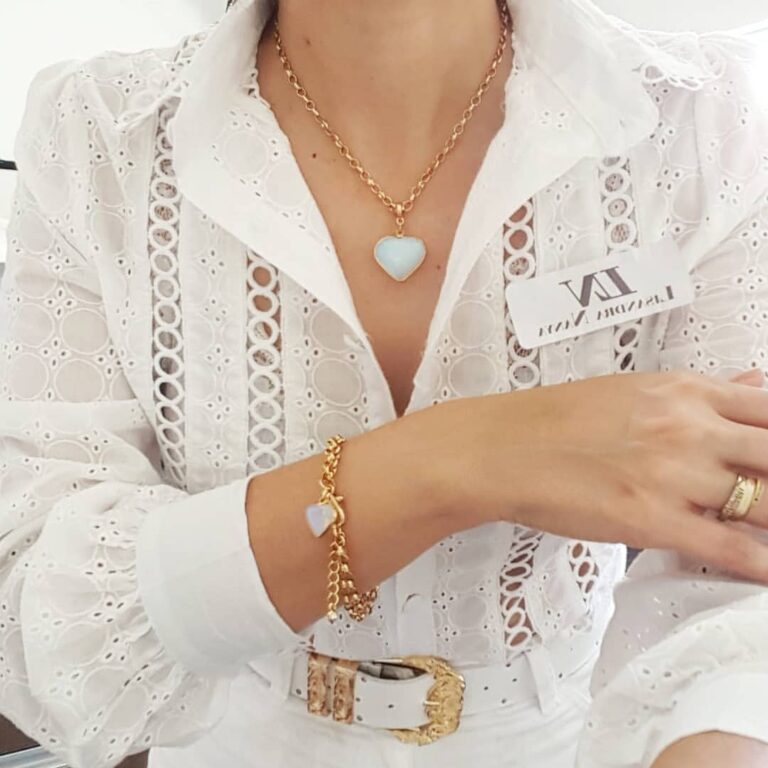 Conjunto Combinado Coração Pedra Branca Banho Ouro Colar + Pulseira