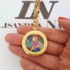 Colar Curto Dourado Corrente Aço Banho Ouro Elo Português-130 Pingente Relicário Caquinhos de Pedras 50cm