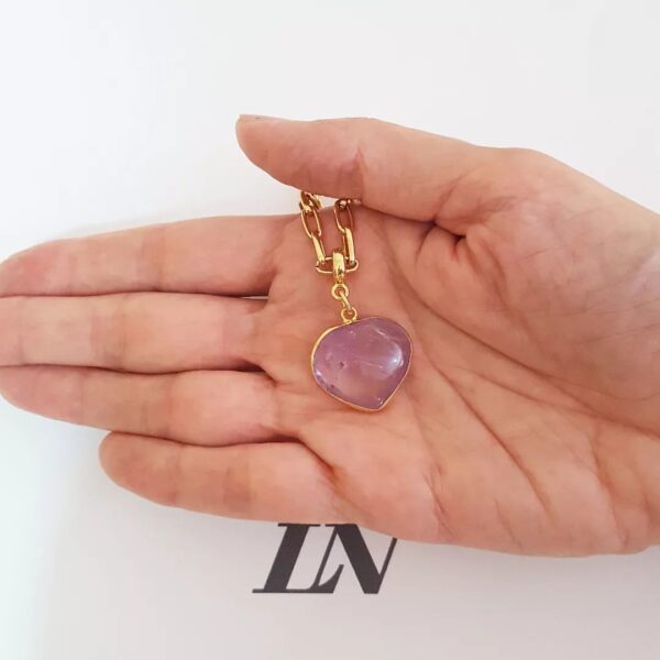 8727h Colar Curto Dourado Corrente Aço Banho Ouro Elo Retangular-412 Pingente Coração Pedra Mineral Natural Ametista 40cm