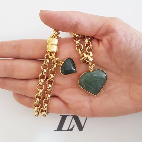 Conjunto Dourado Pulseira e Colar Corrente Aço Banho Ouro Elo Português-106 Pingente Pedra Mineral Quartzo Verde Coração