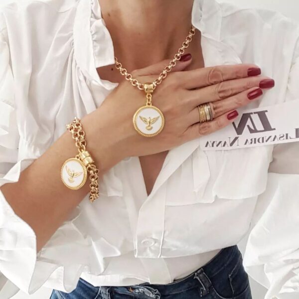 Conjunto Pombinha da Paz Banho Ouro Colar + Pulseira Combinando Banho Ouro