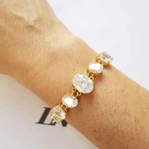 Pulseira Dourada Banho Ouro Cravejada em Cristais Lapidados Arredondados Fecho Encaixe 17cm