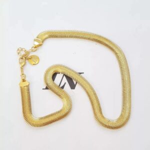 Colar Choker Dourado Corrente Metal Banho Ouro Elo Serpente Largo Fecho Mosquete 37cm