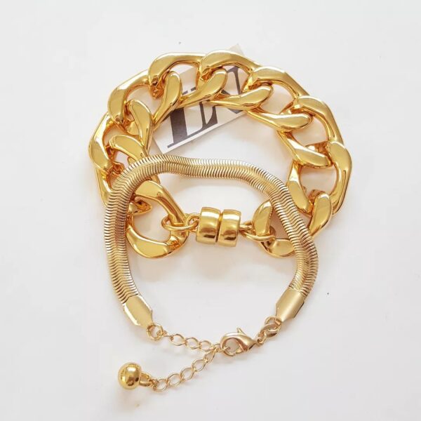 Conjunto Dourado Metal Banho Ouro 3 Colares Fecho Mosquete + 2 Pulseiras