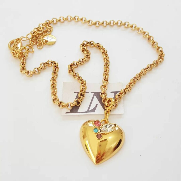 Colar Dourado Curto Corrente Aço Banho Ouro Elo Português-218 Pingente Coração Pedras Coloridas Fecho Mosquete 40cm