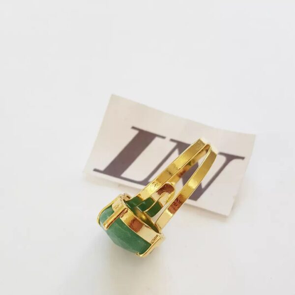 8807n Anel Dourado Regulável Banho Ouro Pedra Mineral Lapidada Quartzo Verde Formato Coração Pequeno