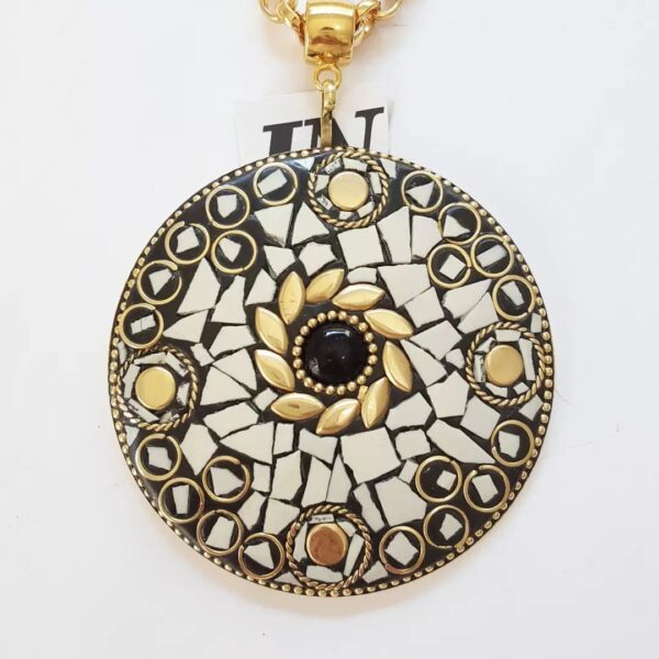 8835b Colar Tibetano Caquinho Branco Corrente Aço Banho Ouro Elo Português-106