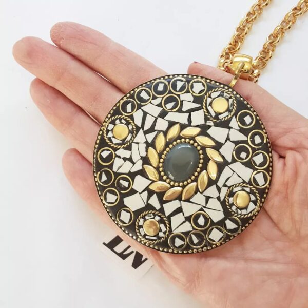 8837c Colar Tibetano Caquinho Branco Corrente Aço Banho Ouro Elo Português-106