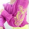 Blusa Feminina Púrpura Decote Redondo Manga Longa c/ Bordado Lima e Pregas nos Punhos