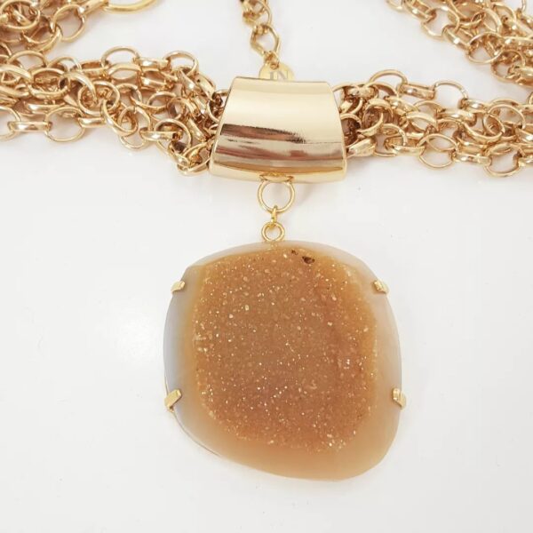 Colar Pedra Mineral Ágata Creme Brilho 4 Voltas Elo Portuguê-23 Banho Ouro