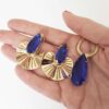 Conjunto Combinado Pedra Azul Safira Banho Ouro 2 Colares + Brincos