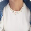 Colar Choker Elo Corações Pedrinhas Coloridas Banho Ouro