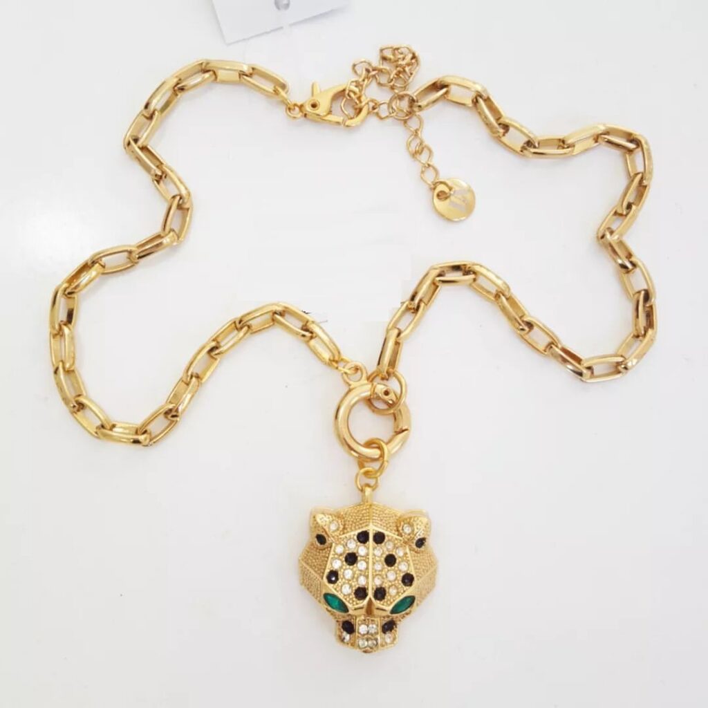 Colar Pingente Onça Pintada Banhado em Ouro 18k