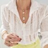 Colar Choker Mini Coração Quartzo Branco Banho Ouro Elo Meia Cana