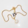 Colar Choker Mini Coração Quartzo Branco Banho Ouro Elo Meia Cana