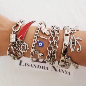 Conjunto 4 Pulseiras Prateadas Metal Banho Galvânico Vários Pingentes