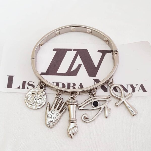 Conjunto 4 Pulseiras Prateadas Metal Banho Galvânico Vários Pingentes
